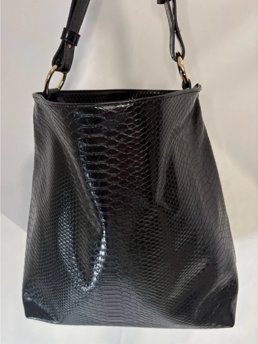 Lulu Dharma Vegan Leather Snake Skin Boxy Bucket Bag Black Hobo Style
